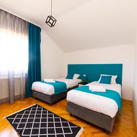 Apartment Khalilah 2